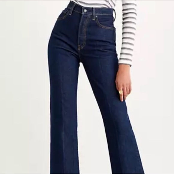 Levi's Denim - Levi’s Ribcage Boot sz 26